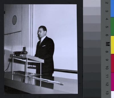 Leçon inaugurale en radiologie d'Axel Essinger.