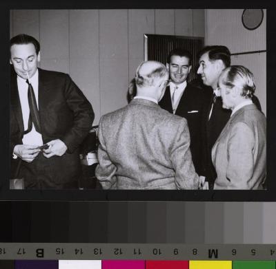 Leçon inaugurale en radiologie. On distingue dans le fond, de face, Axel Essinger.